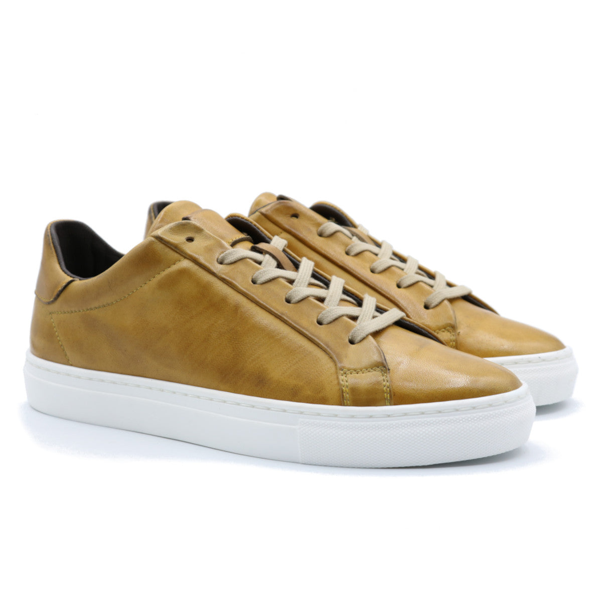 Sneakers 132